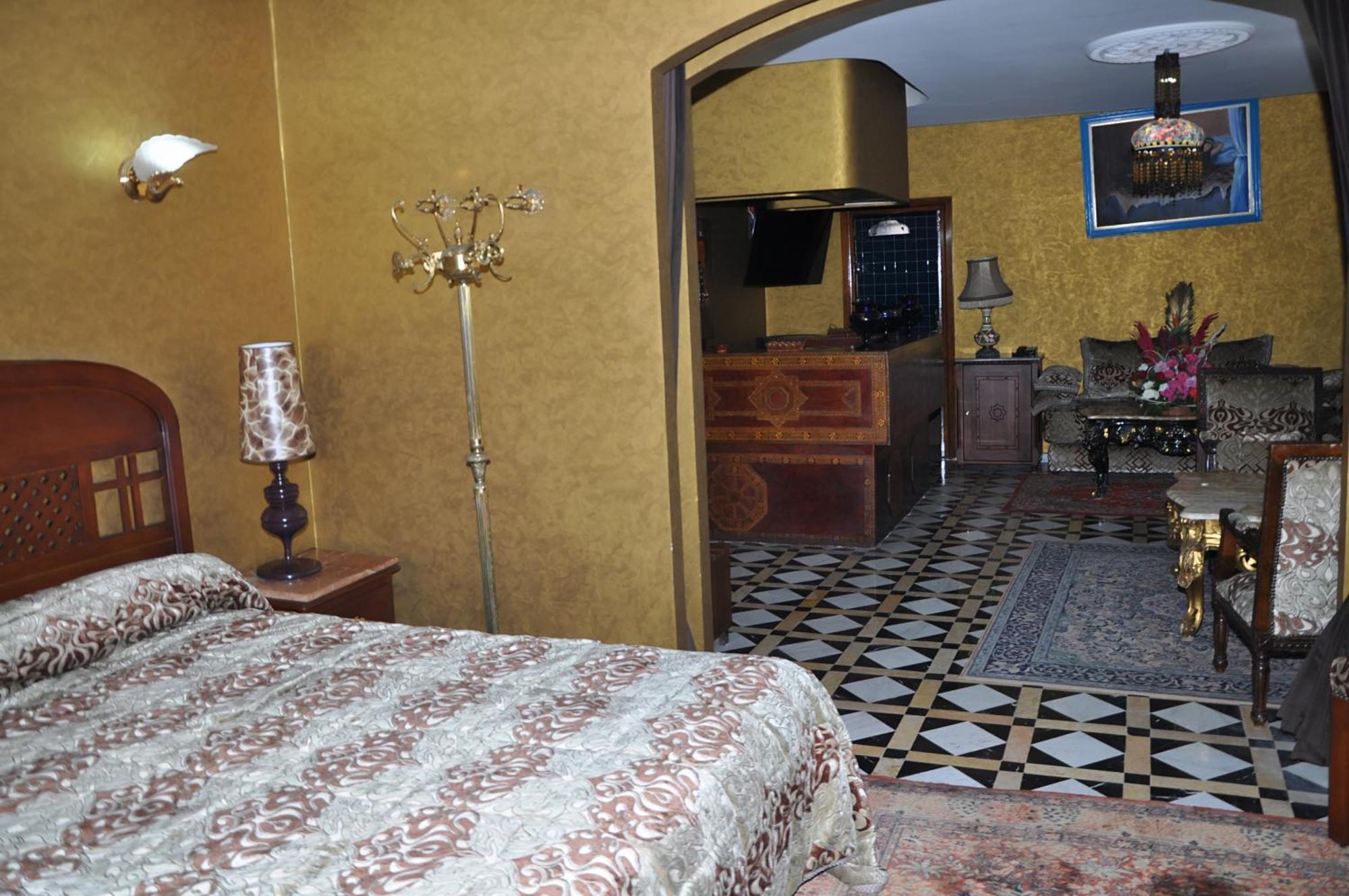 Hotel Transatlantique 4*
